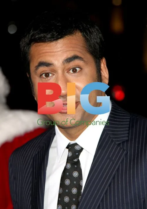 Kal Penn at "A Very Harold & Kumar 3D Christmas" Premiere