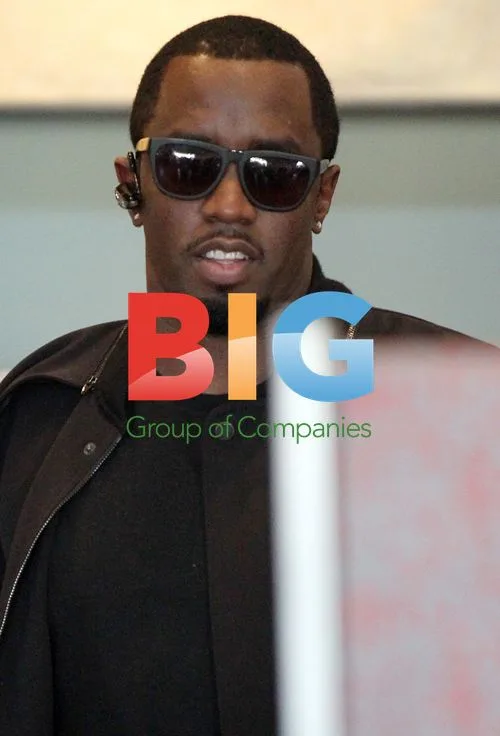 Sean Combs Helps Homeless Man in LA