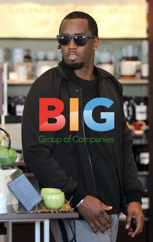 Sean Combs Helps Homeless Man in LA