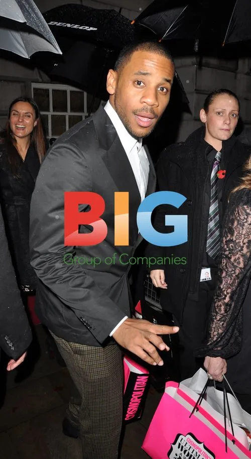 Reggie Yates leaving 2011 Cosmopolitan Awards