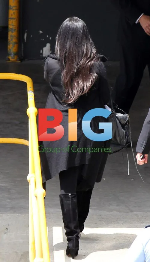 Kim Kardashian, Khloe, Lamar Odom Leaving Sydney Airport