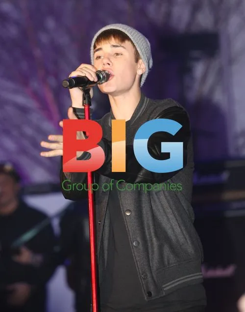 Justin Bieber Lights Up London