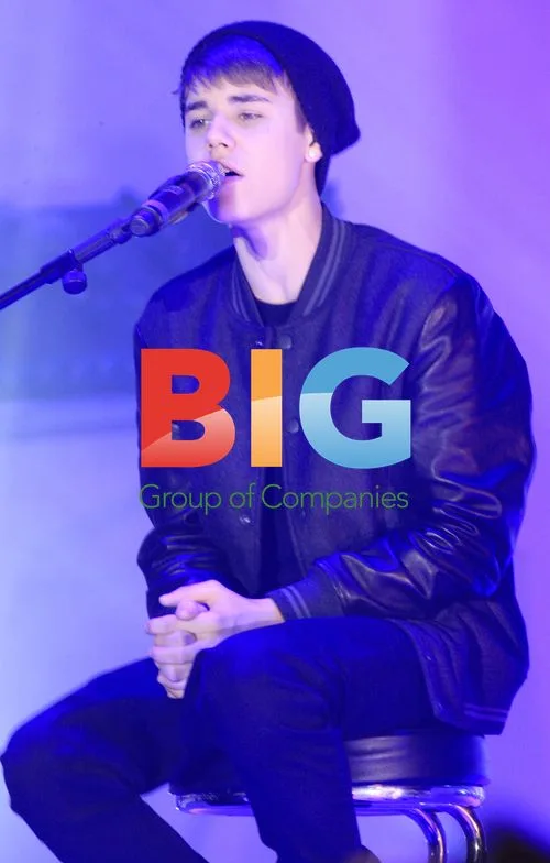 Justin Bieber Lights up Westfield Stratford