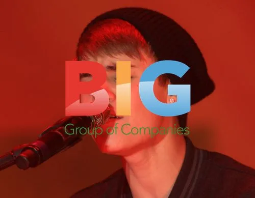Justin Bieber Performs at Westfield Stratford