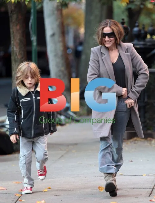 Sarah Jessica Parker Out With Son
