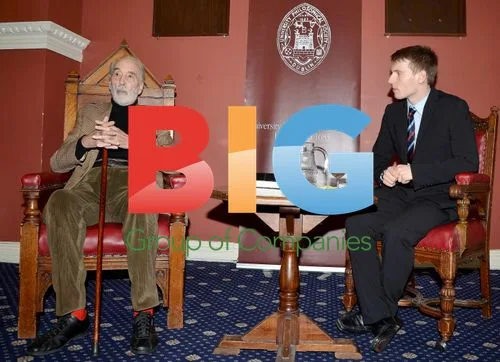 Christopher Lee Receives 'Bram Stoker' Medal