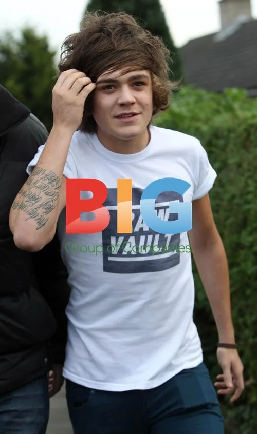 Frankie Cocozza Shopping in Brighton