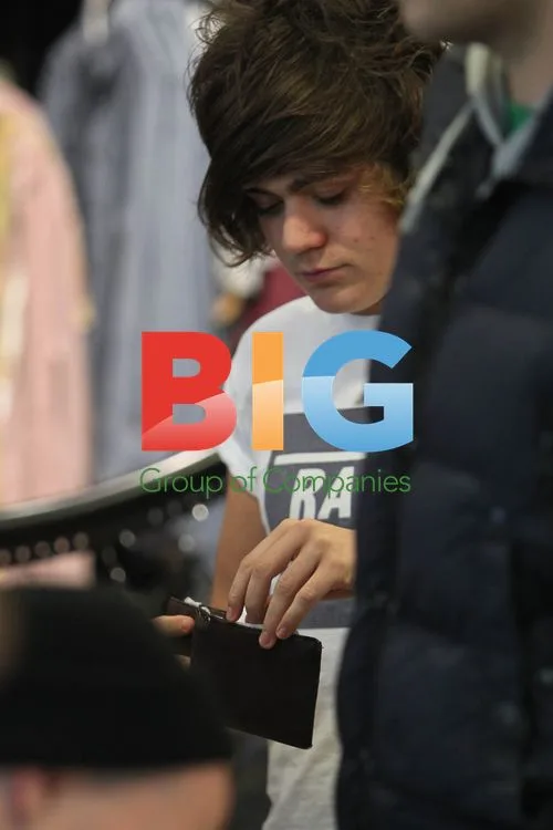 Frankie Cocozza Spotted Shopping in Brighton