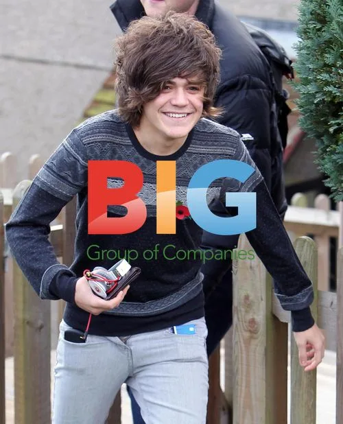 Frankie Cocozza Leaves Mum's House