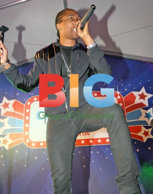 Singer Lemar Performs and Lights Up Christmas