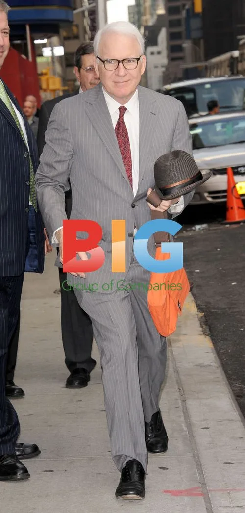 Katie Holmes, Noel Gallagher, Steve Martin on 'Late Show'