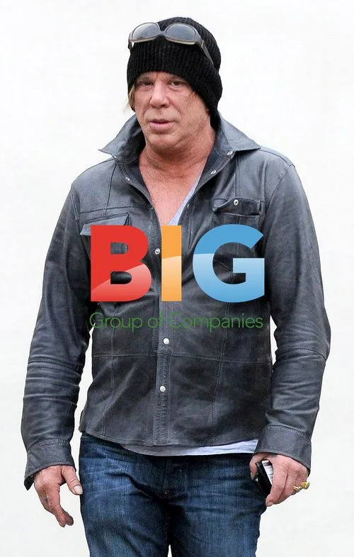 Mickey Rourke Grabs Lunch with Friend