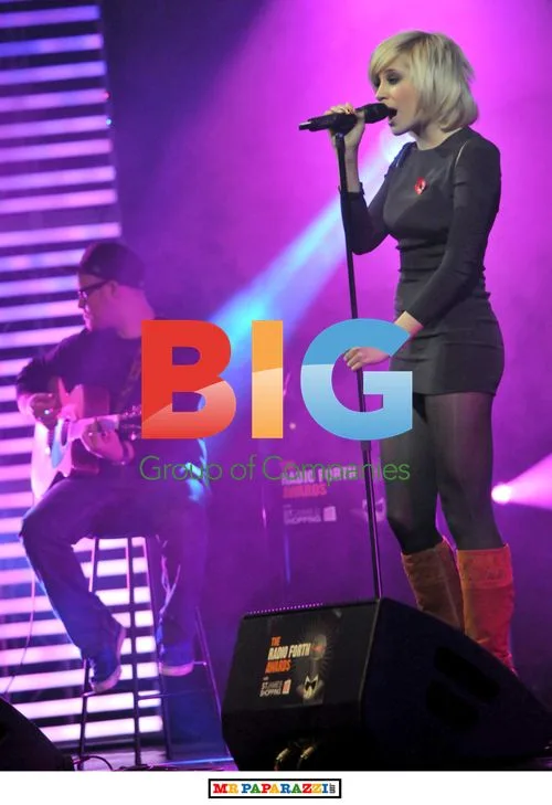 Pixie Lott Performs at Radio Fourth Awards