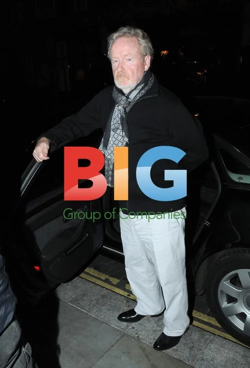 Sir Ridley Scott Leaves Restaurant in London