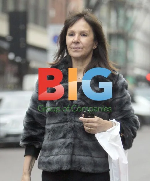 Arlene Phillips Impatient Outside Hotel