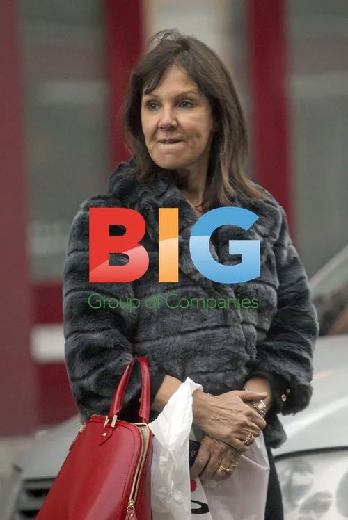 Arlene Phillips Waiting for Car outside London Hotel