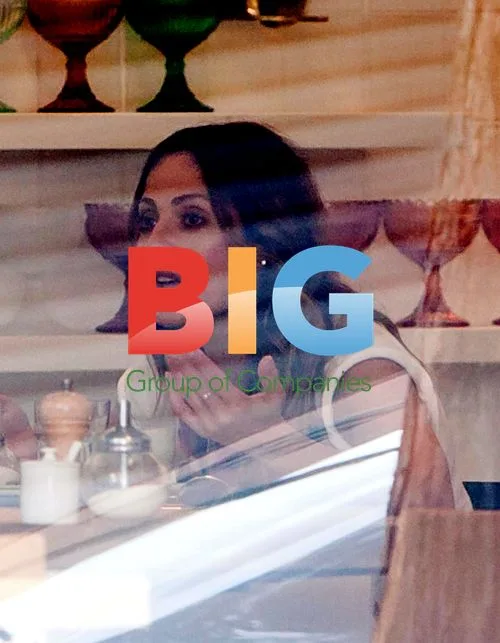 Natalie Imbruglia with Mystery Man in Sydney
