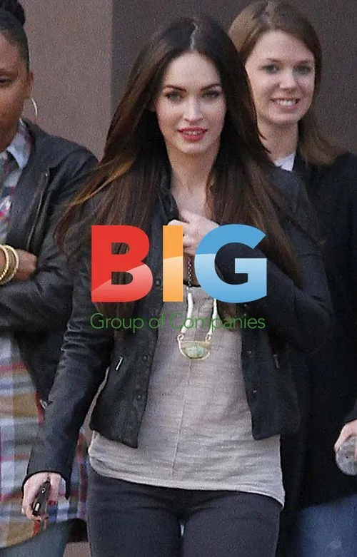 Megan Fox Visits Veteran's Home