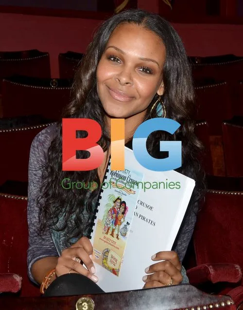 Samantha Mumba Launches Christmas Panto