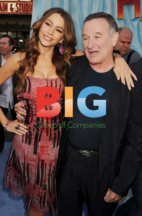 Sofia Vergara and Robin Williams at 'Happy Feet Two' Premiere
