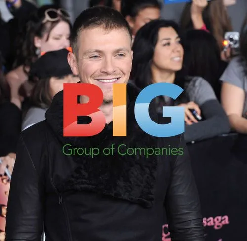 Charlie Bewley at "The Twilight Saga" Premiere