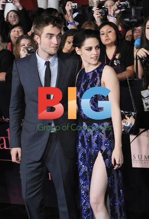 Pattinson and Stewart at 'Twilight' Premiere