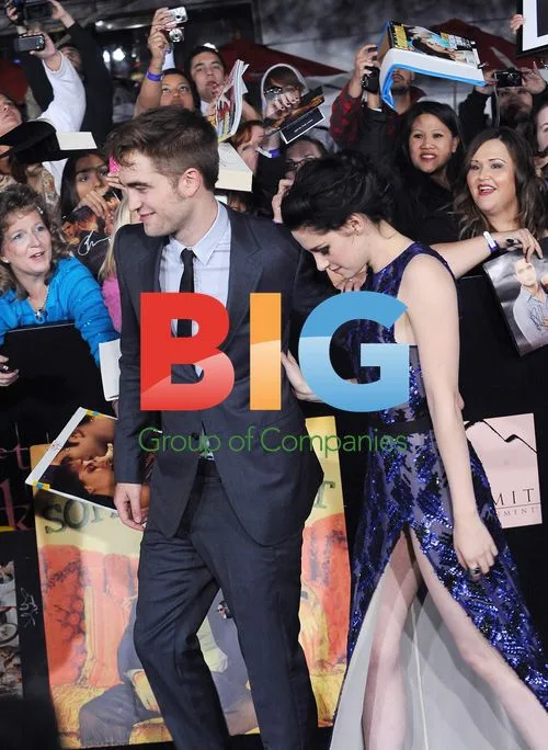 Robert Pattinson and Kristen Stewart at 'Twilight' Premiere