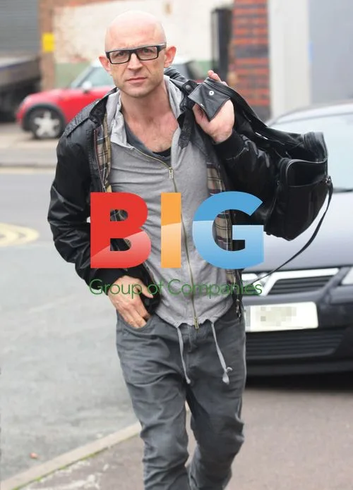 Jason Bradbury in Birmingham with iPhone