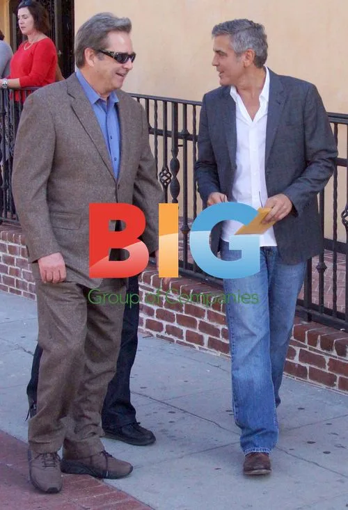 George Clooney lunches with co-star Beau Bridges