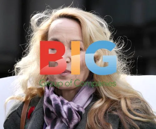 Jerry Hall at "Next Stop The Street" charity event