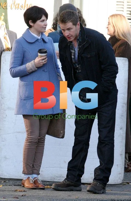 Ginnifer Goodwin and Josh Dallas on "Once Upon a Time" set