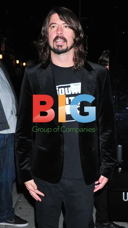 Dave Grohl Arrives at 'Letterman' Show