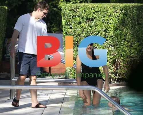 Jeff Gordon family at pool on holiday