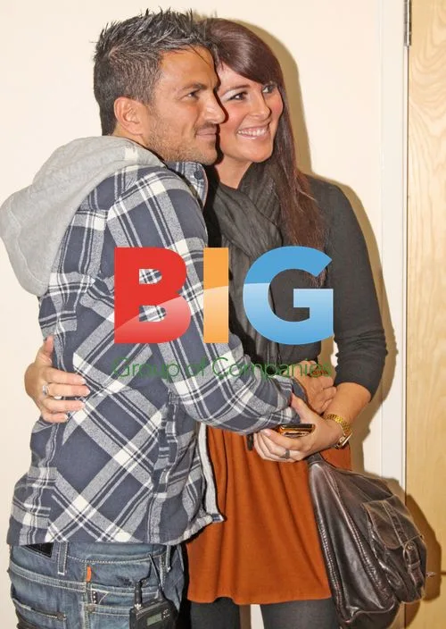 Peter Andre Meets Fans in Warrington