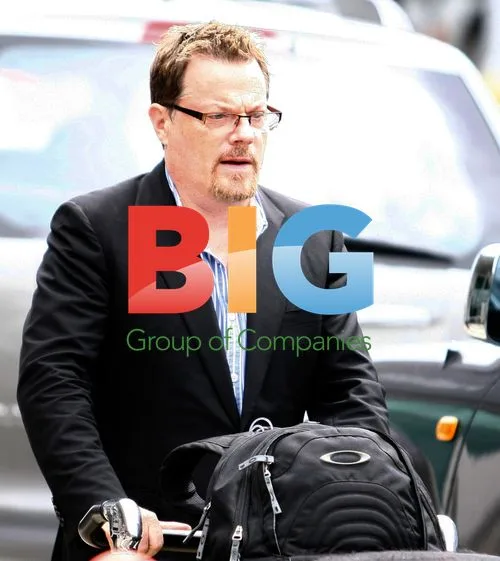 Eddie Izzard Arrives at Perth Airport, Australia