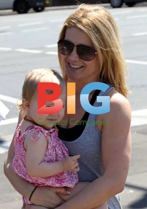 Natalie Bassingthwaighte with Daughter Harper in Australia