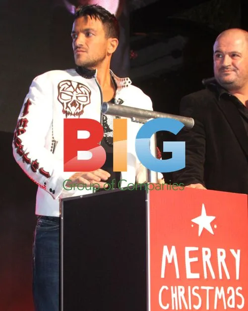 Peter Andre Performs at Warrington Christmas Lights