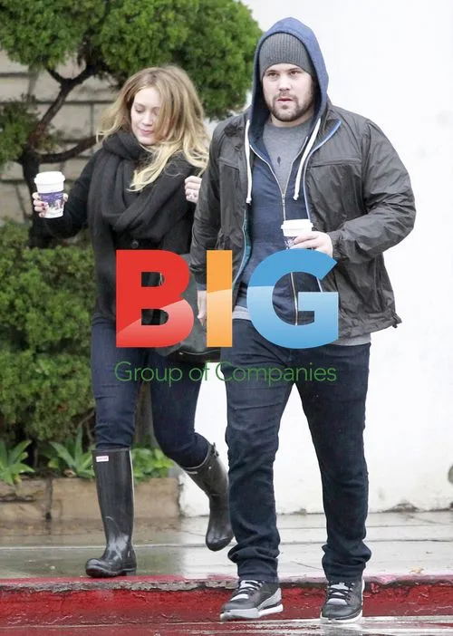 Hilary Duff and Mike Comrie Enjoy Lunch in Beverly Hills