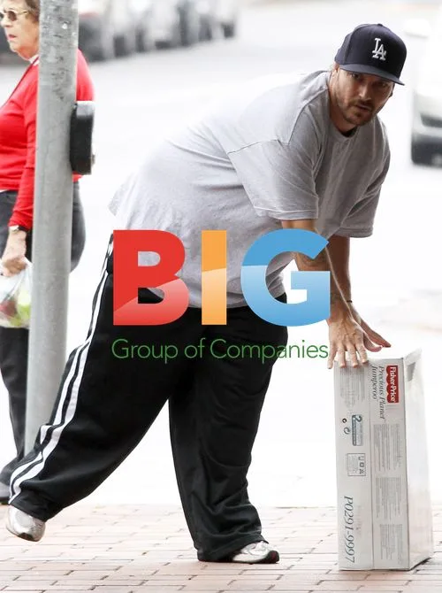 Kevin Federline goes shopping with family