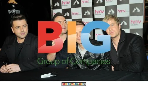 Westlife Signs Albums in Glasgow
