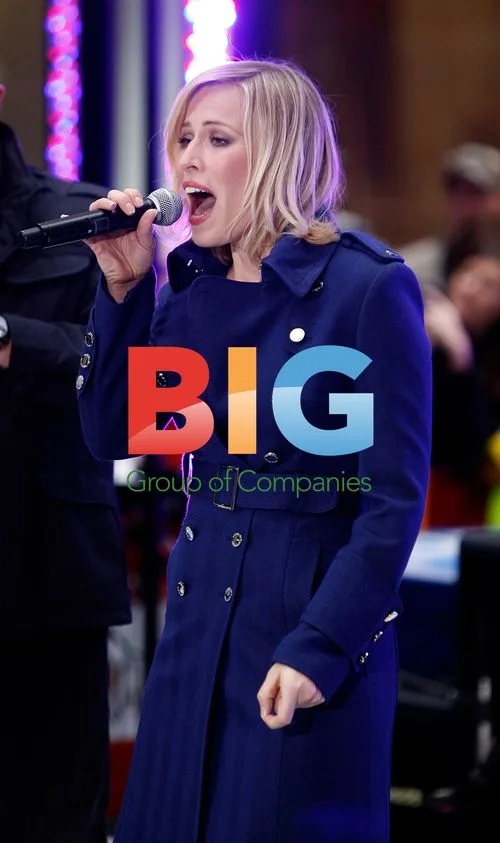 Natasha Bedingfield with Rascal Flatts on Today Show