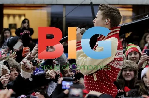 Justin Bieber and Usher Perform on NBC's 'Today'