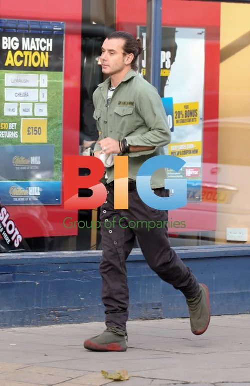 Gavin Rossdale Running Errands in London