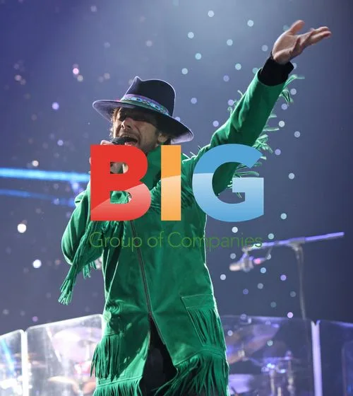 Jason "Jay" Kay of Jamiroquai Performs in Paris