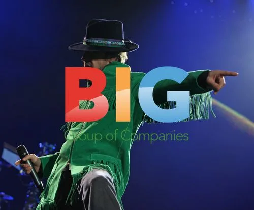 Jason "Jay" Kay of Jamiroquai performs in Paris