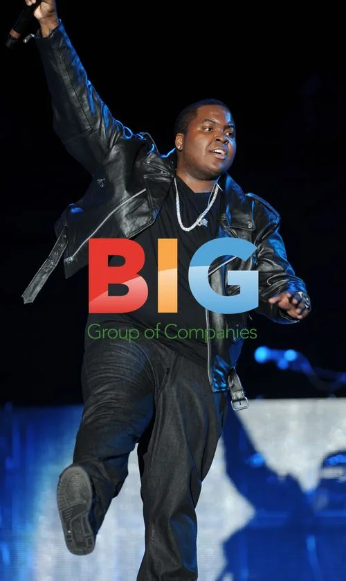 Sean Kingston performs at Black Eyed Peas tour