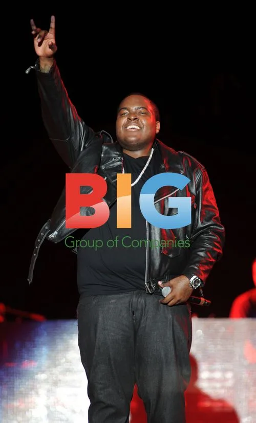 Sean Kingston performs at Black Eyed Peas tour