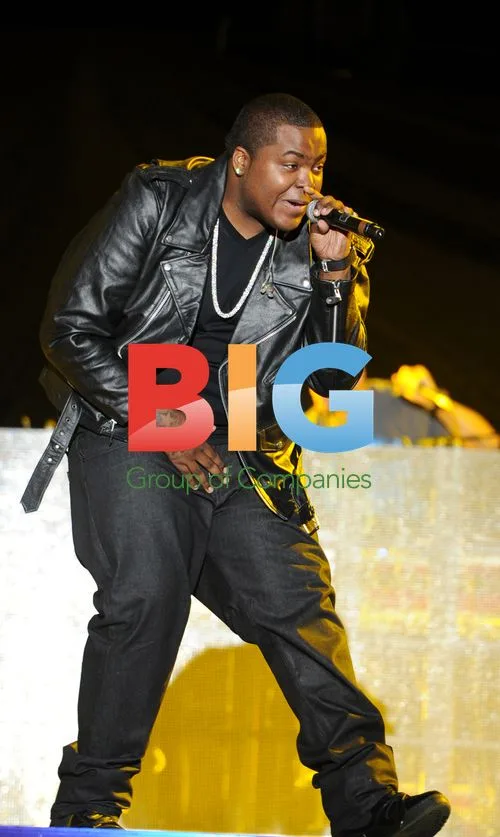 Sean Kingston performs at Black Eyed Peas tour finale