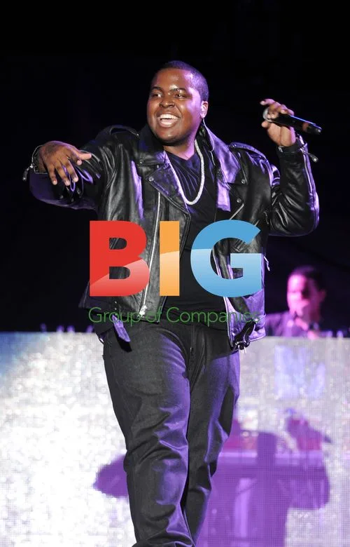 Sean Kingston Performs on Black Eyed Peas Tour