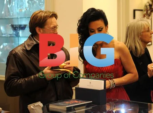 Nancy Dell'Olio Turns on London Christmas Lights